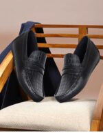 Buy AJANTA Mens Black Loafers FK0077 - Image 2